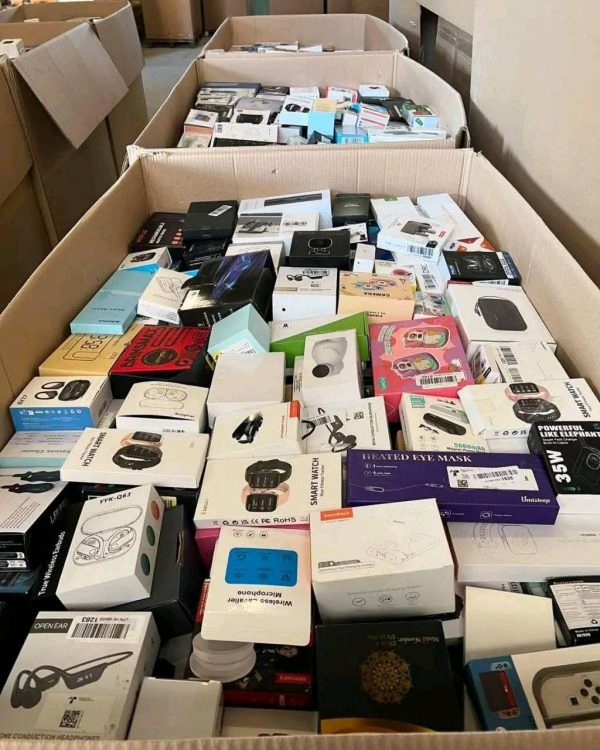 Amazon Multimedia Electronics pallet