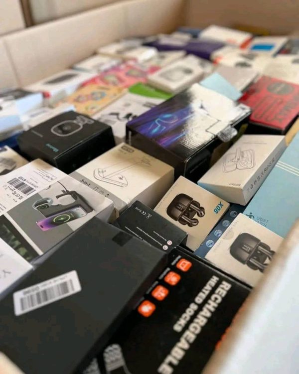 Amazon Multimedia Electronics pallet