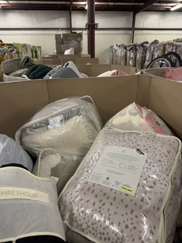 Target bedding pallet